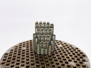 Промышленный теплообменник с внутренними ребристыми трубками из нержавеющей стали, низкие эксплуатационные расходы, экологически чистые функции для холодильного оборудования HVAC